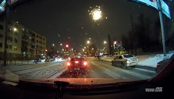 Видеорегистратор с радар-детектором и GPS-информером Playme P350 Tetra