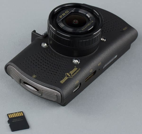 Автомобильный видеорегистратор Street Storm CVR-A7810G Pro