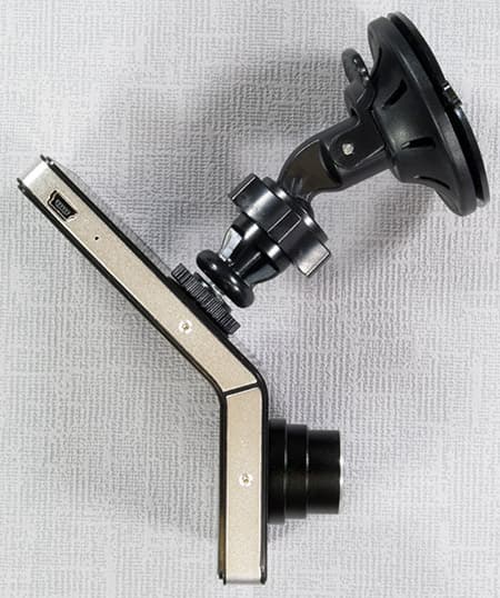 Автомобильный видеорегистратор Supra SCR-530