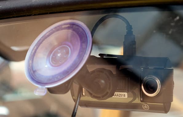 Автомобильный видеорегистратор Видеосвидетель 3404 FHD