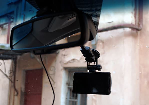 Автомобильный видеорегистратор Видеосвидетель 3405 FHD G AWi