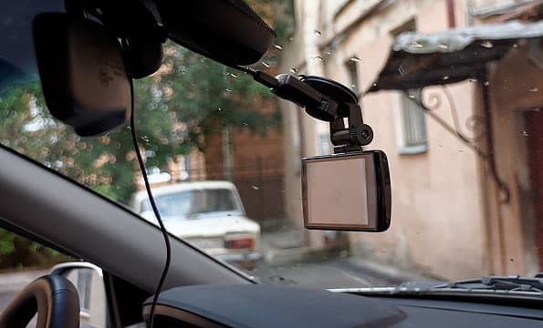 Автомобильный видеорегистратор Видеосвидетель 3405 FHD G AWi