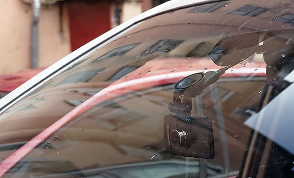 Автомобильный видеорегистратор Видеосвидетель 3405 FHD G AWi