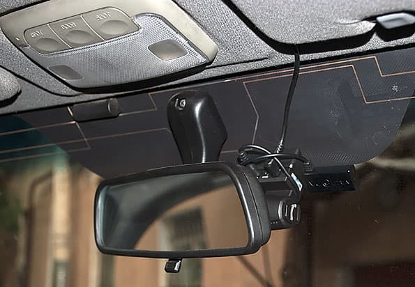 Автомобильный видеорегистратор Vugera VG-20S