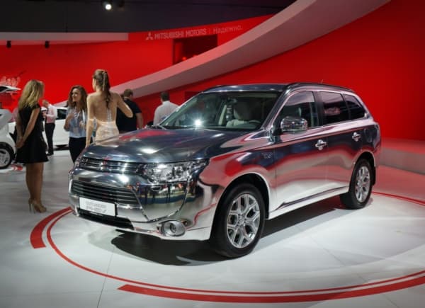 mitsubishi outlander phev на ММАС 2014