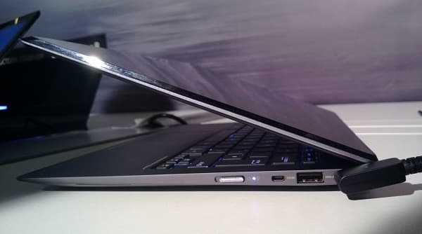 ASUS Taichi