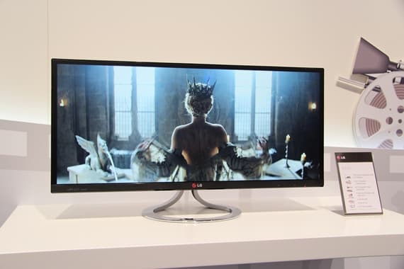 29-дюймовая модель EA93 со сверхширокоформатной ЖК-панелью