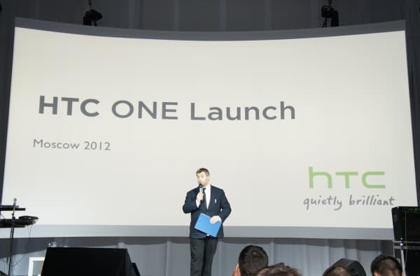 Презентация смартфонов HTC One