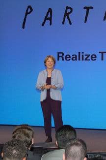 CEO VMware Диана Грин на открытии VMworld 2007