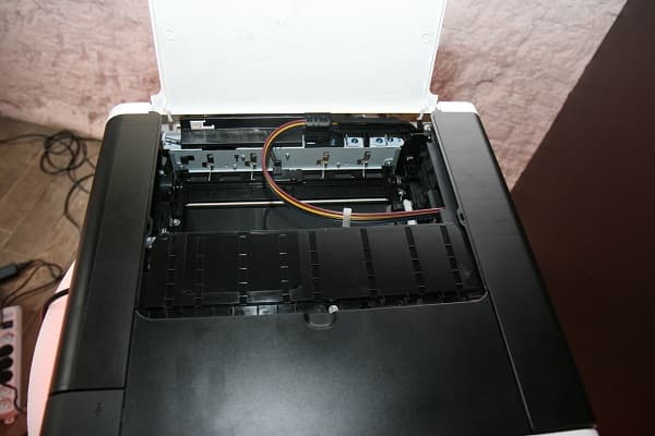 >Модели SG 2100N, SG 3120DN и SG 3110DNw