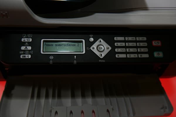 Монохромные МФУ начального уровня SP 100SU и SP 100SF