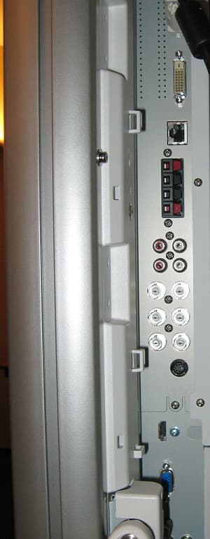 Встроенные колонки