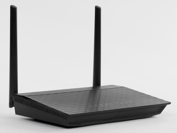 Внешний вид Asus RT-AC51U