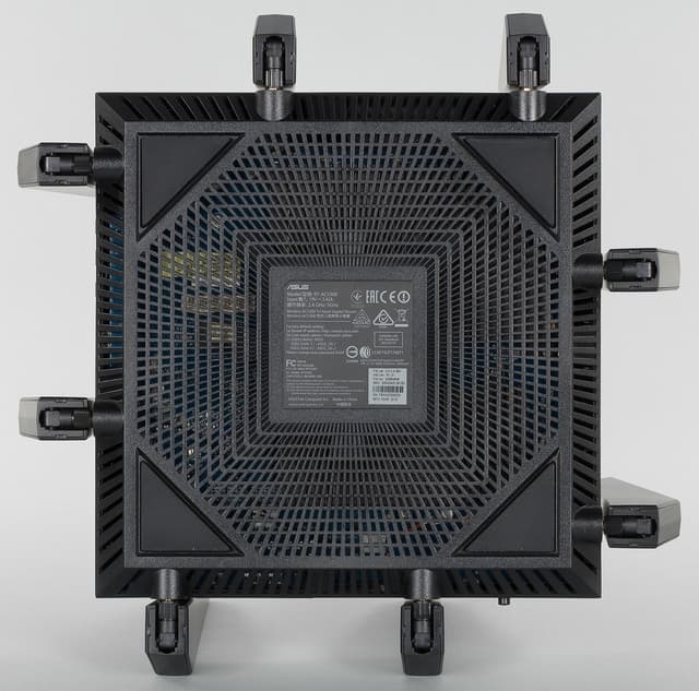 Внешний вид Asus RT-AC5300