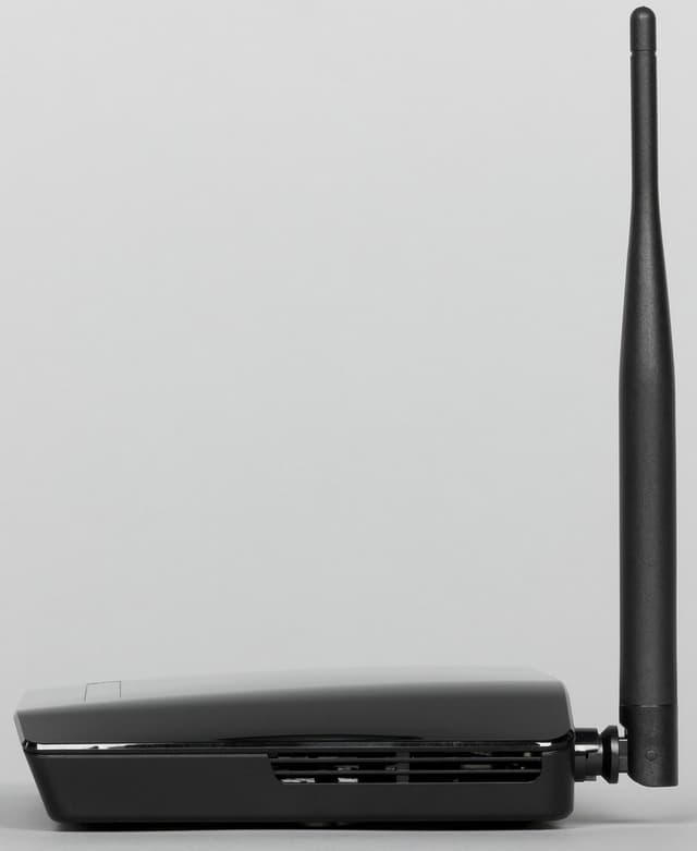 Внешний вид D-Link DIR-300S