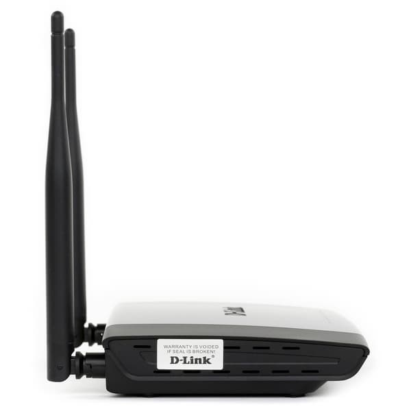 Внешний вид D-Link DIR-825/AC Внешний вид D-Link DIR-825/AC