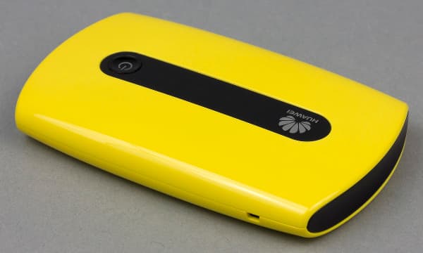 Внешний вид роутера Huawei E5221