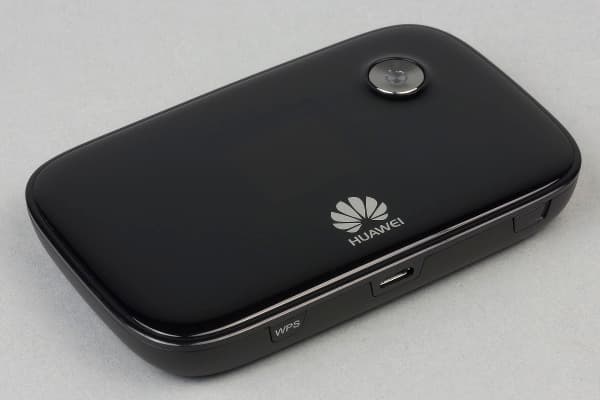 Внешний вид роутера Huawei E5776
