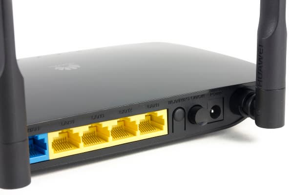 Внешний вид Huawei WS329