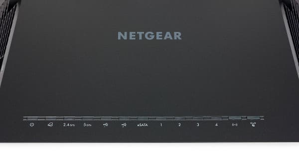 Внешний вид Netgear R7500