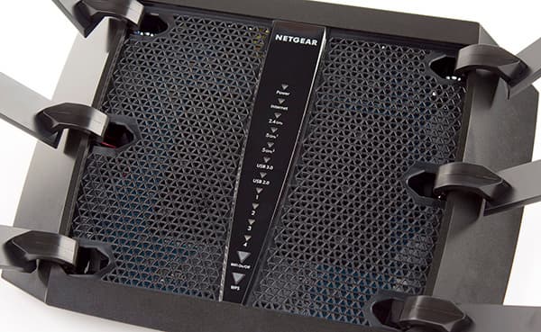 Внешний вид Netgear R8000