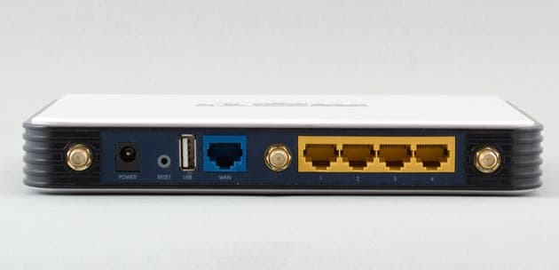 Рис.4, tp-link wr1043nd, задняя часть устройства