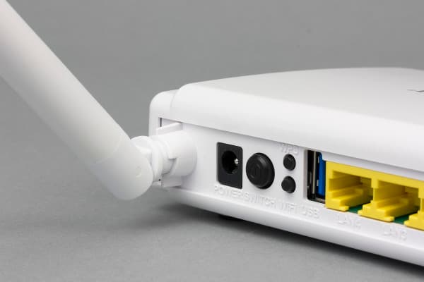 Внешний вид Upvel UR-354AN4G