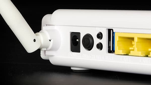 Роутер Upvel UR-344AN4G