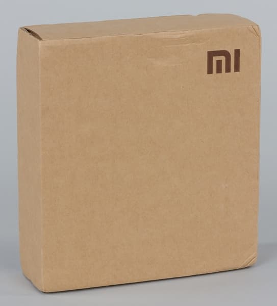 Упаковка Xiaomi Mi Wi-Fi Mini