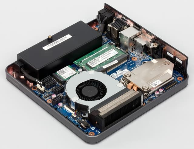 Конструкция Asus VivoMini VC65R