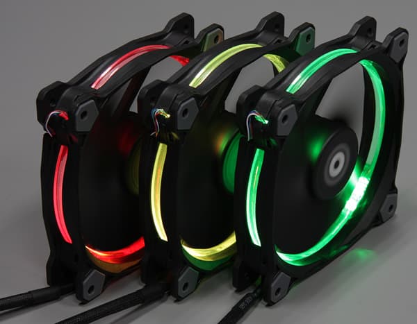 Riing 12 RGB Radiator Fan TT Premium Edition