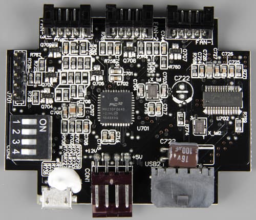 Riing 12 RGB Radiator Fan TT Premium Edition