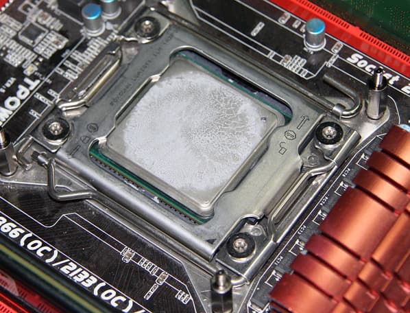 NZXT Kraken X61, распределение термопасты