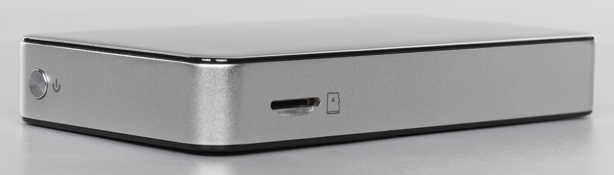 Внешний вид Zotac ZBox PI320