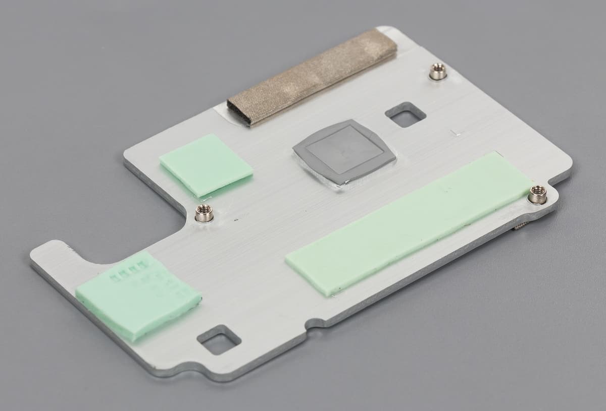 Конструкция Zotac ZBox PI320