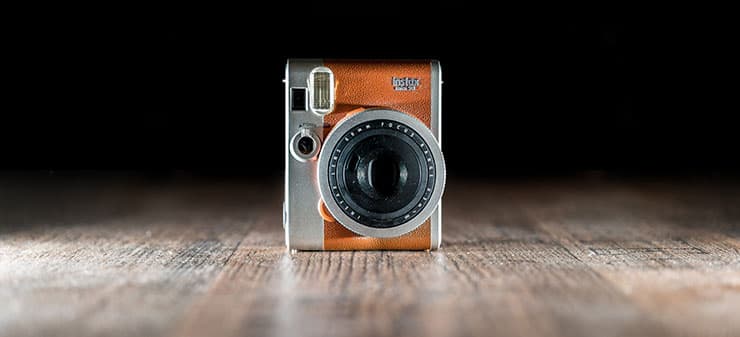 Фотокамера Fujifilm instax mini 90 Neo Classic с мгновенной печатью снимков