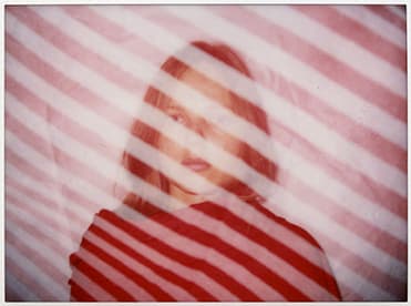 Фотокамера Fujifilm instax mini 90 Neo Classic с мгновенной печатью снимков