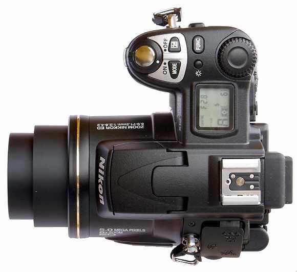 Nikon Coolpix 5700