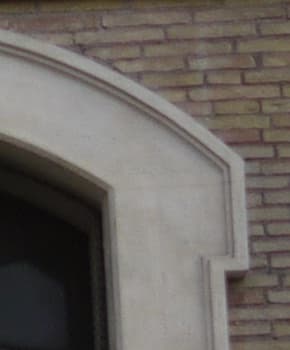 кирпичная стена