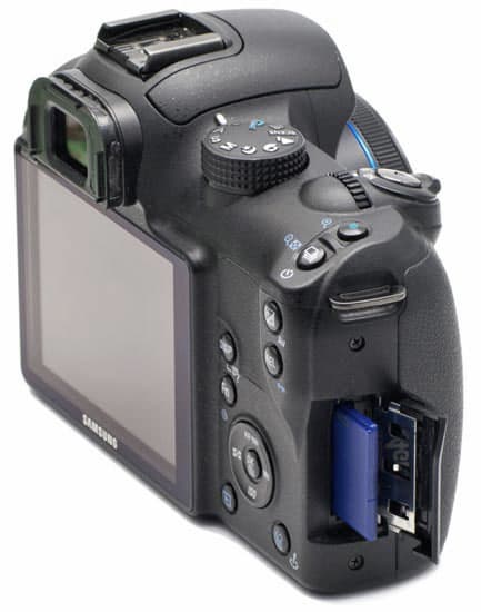 Samsung NX10
