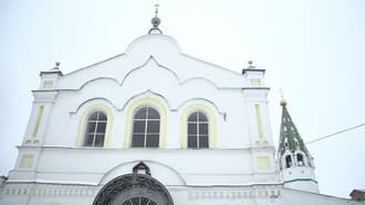 Видеокамера Canon EOS C100