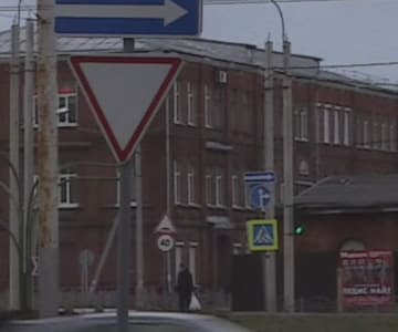 Видеокамера Canon XC10