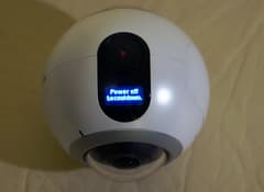 Панорамная камера Samsung Gear 360