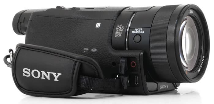 Видеокамера Sony HDR-CX900