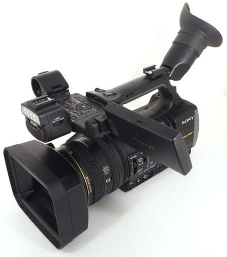 Видеокамера Sony HXR-NX3