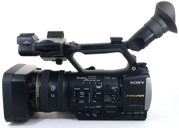 Видеокамера Sony HXR-NX3