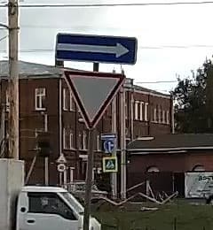 Экшн-камера Yi 4K Action Camera