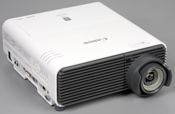 Проектор Canon Xeed WUX450ST, внешний вид