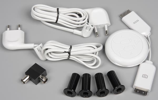 QLED-телевизор Samsung QE55Q7CAMUXRU. Аксессуары