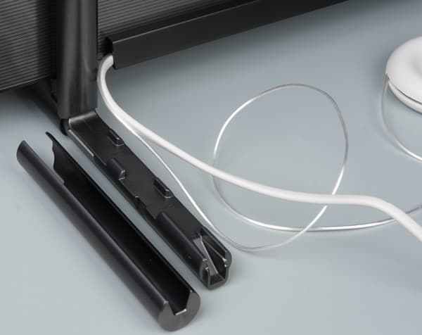 QLED-телевизор Samsung QE65Q9FAMUXRU. Подключение кабелей